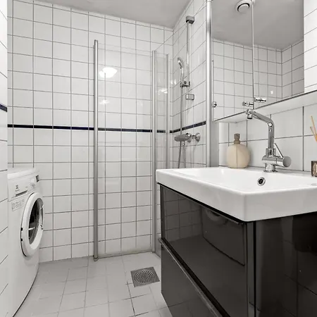 Cozy Retreat Near Centre With Balcony * Oslo